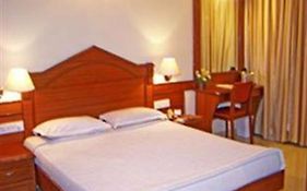 Hotel Nandhini - Minerva Circle
